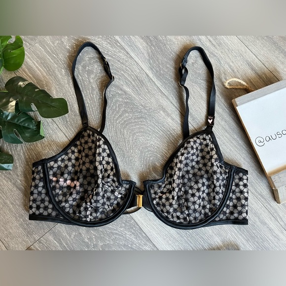 Victoria’s Secret black starburst unlined Demi bra high waisted thong panty NWT! - Picture 3 of 11